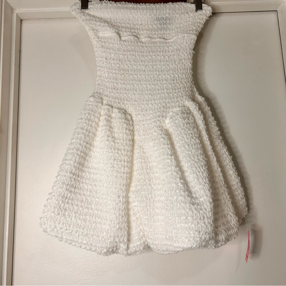 PrettyLittleThing Strapless Bubble Mini Dress - Size 4 - Picture 2 of 9